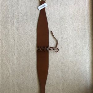 Brand new alums belt from aritzia in size M